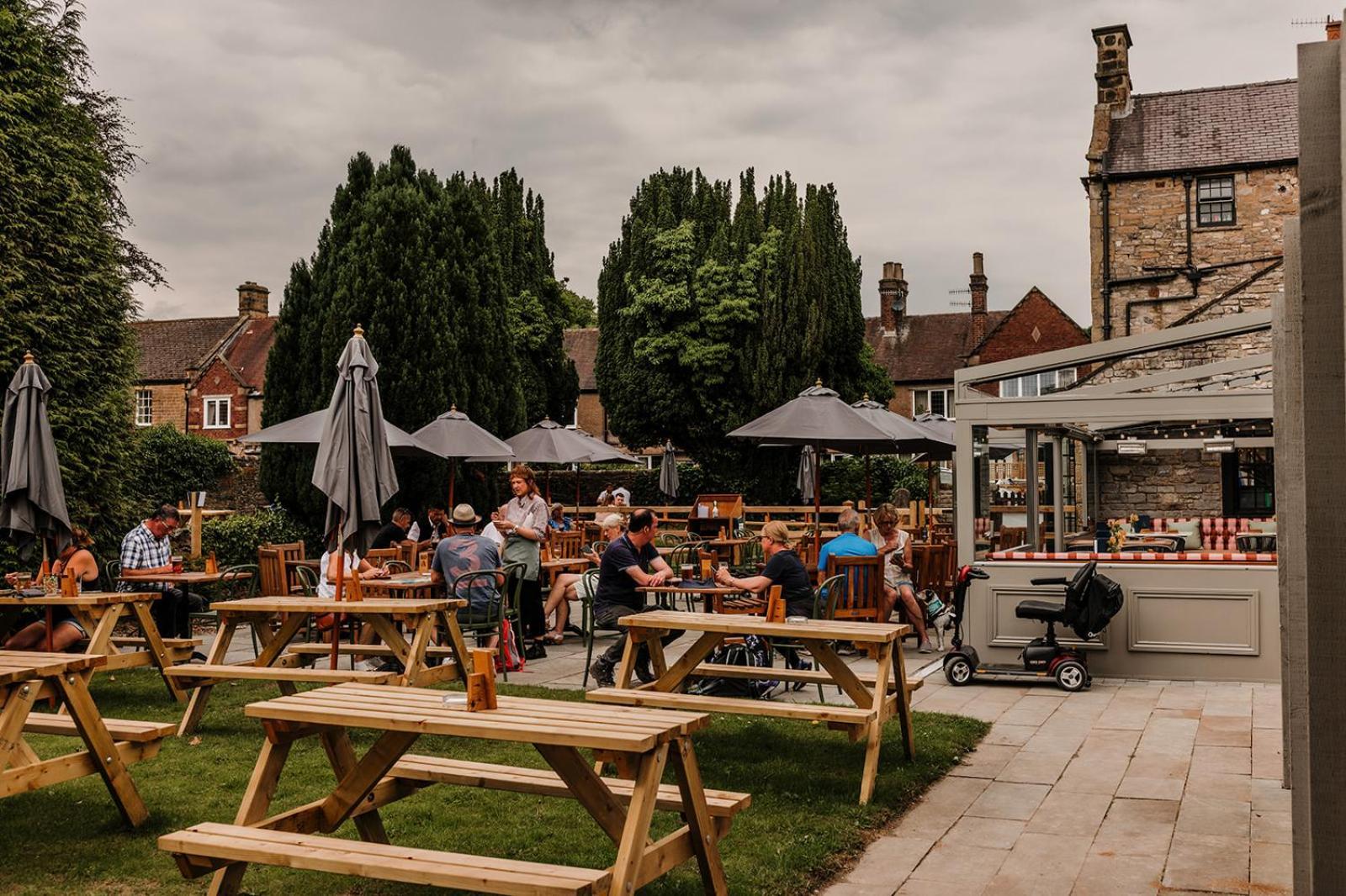 The Ashford Arms Hotel Bagian luar foto