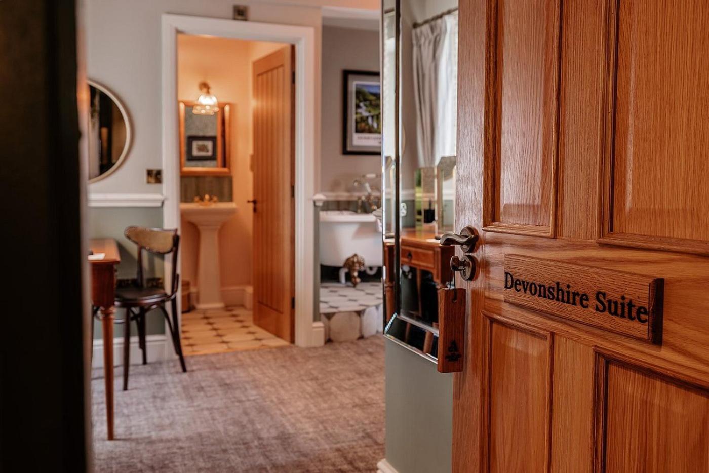 The Ashford Arms Hotel Bagian luar foto