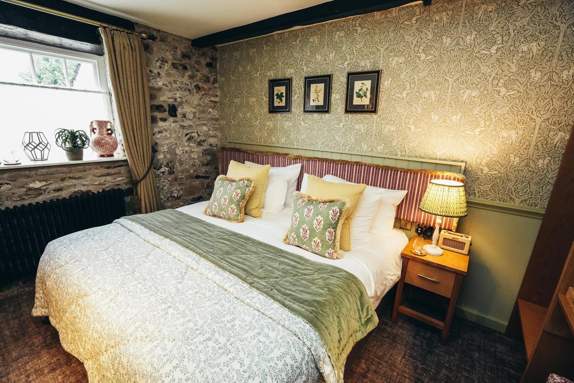 The Ashford Arms Hotel Bagian luar foto