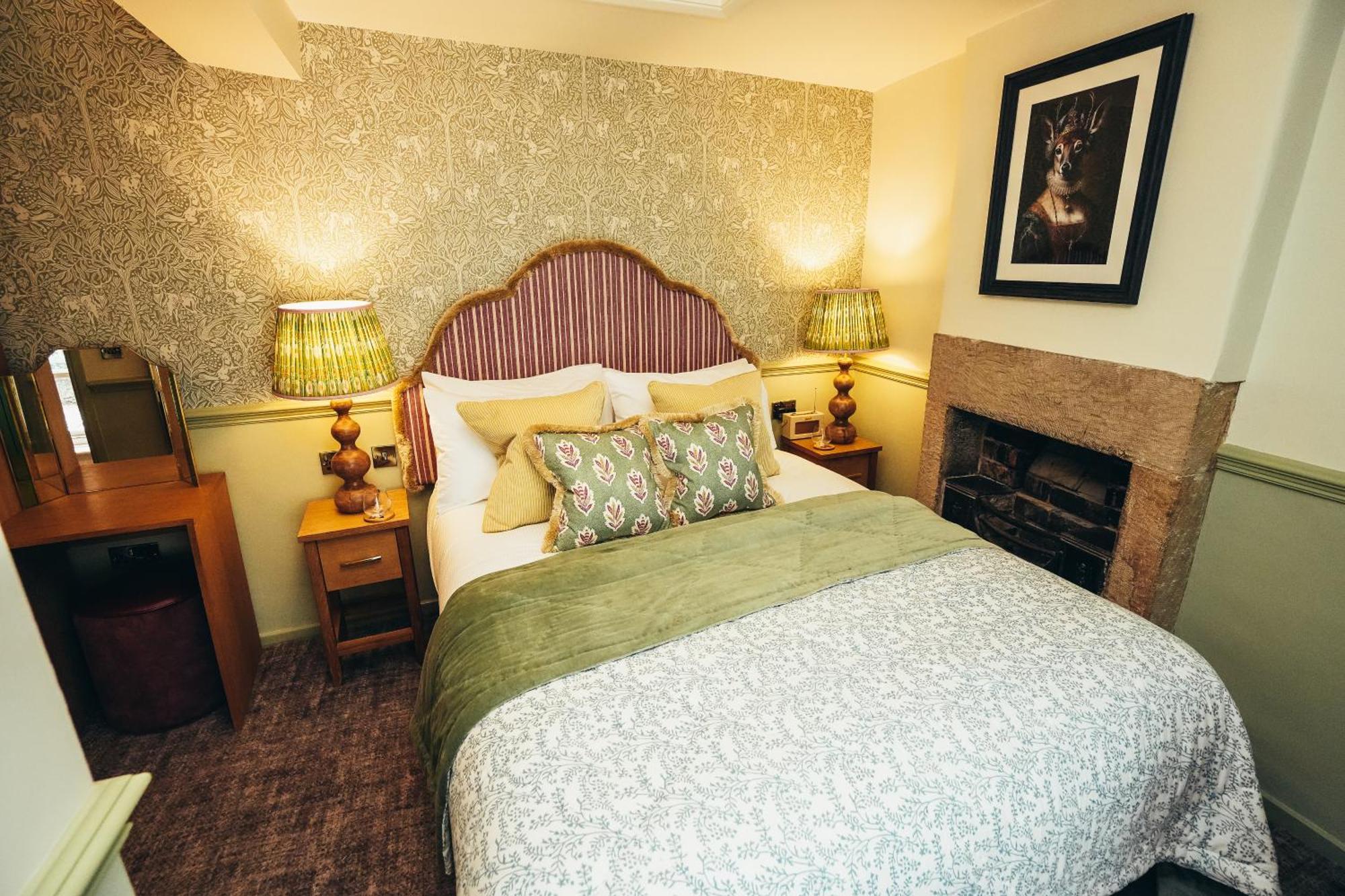 The Ashford Arms Hotel Bagian luar foto