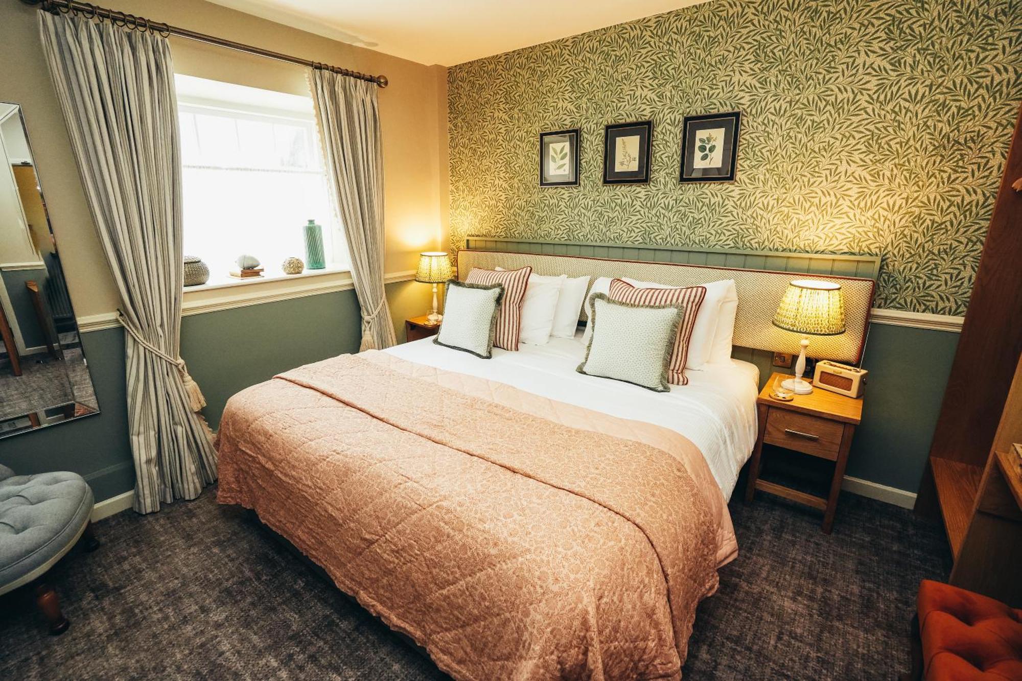 The Ashford Arms Hotel Bagian luar foto