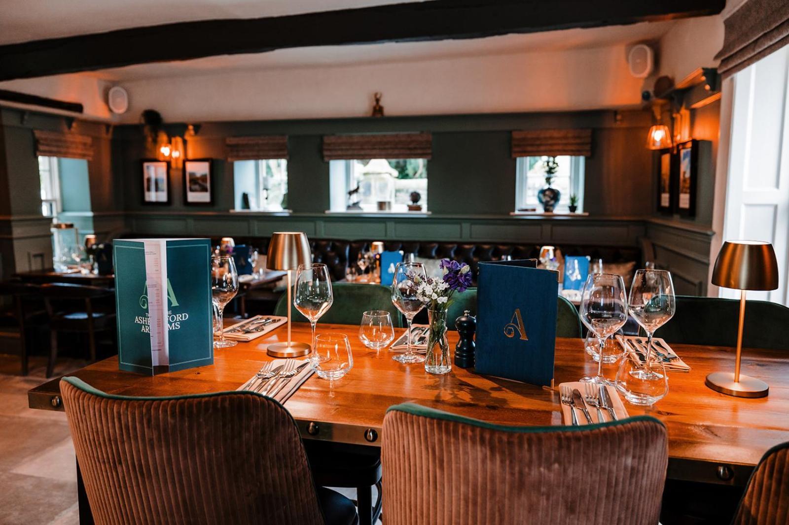 The Ashford Arms Hotel Bagian luar foto
