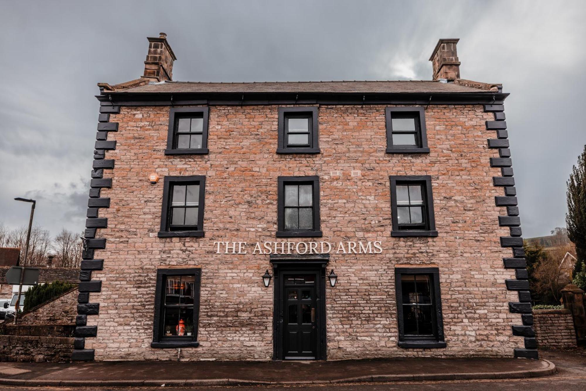 The Ashford Arms Hotel Bagian luar foto